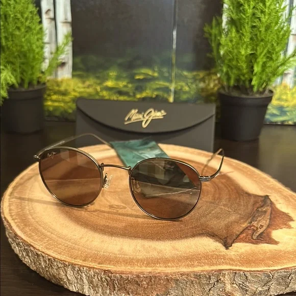 Maui Jim Brown Sunglasses pilot glasses no scratches brand new unisex
